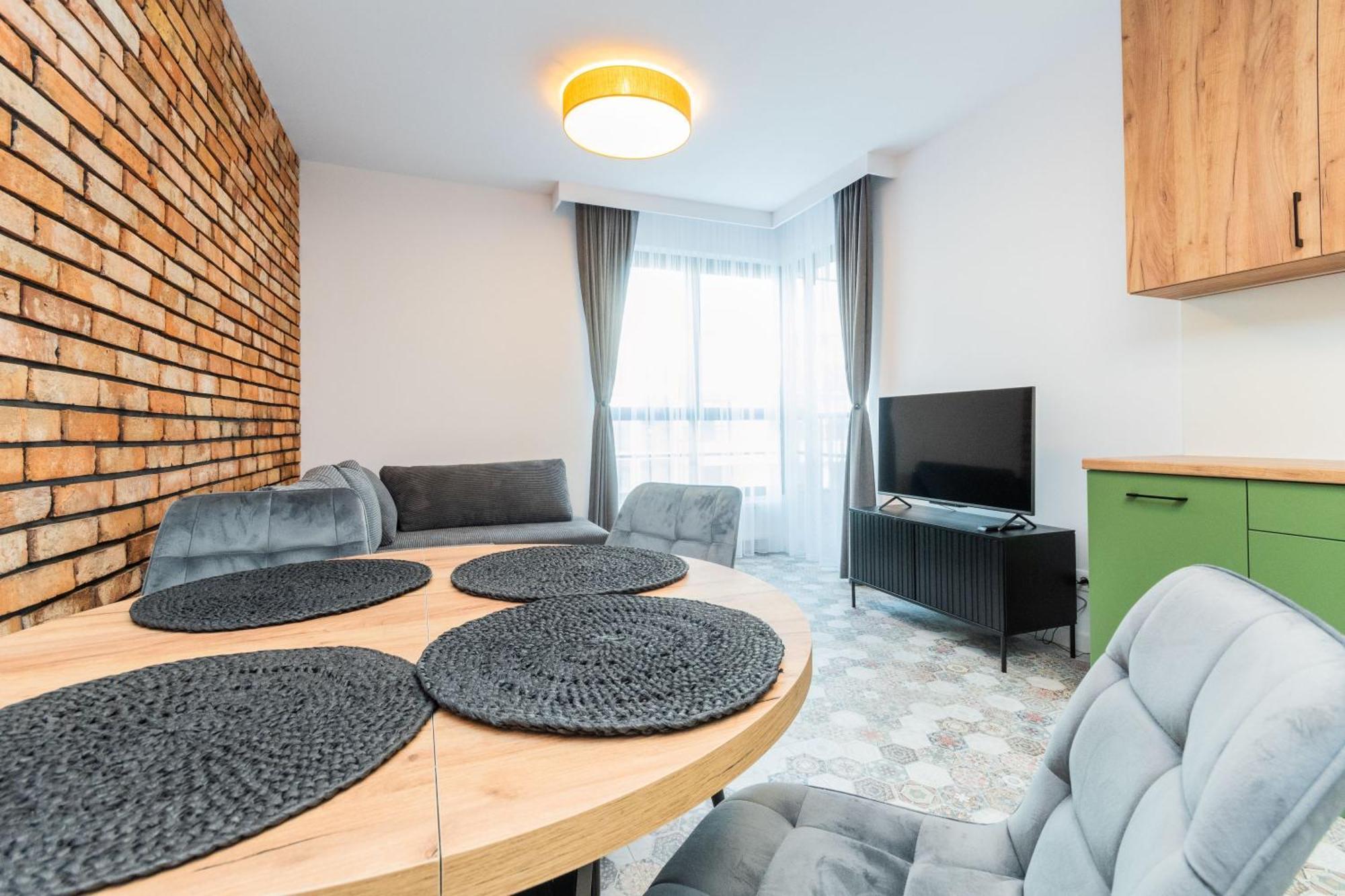 Grand Apartments - Doki Living & Foodhall Gdańsk Buitenkant foto